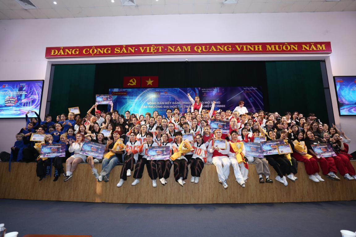 Giai Nhat Big Boom Dance Team 1