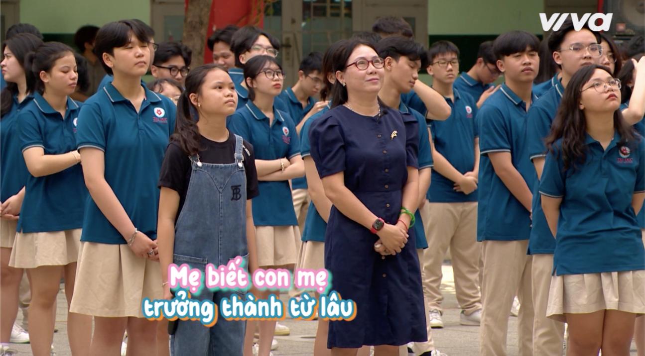 Me Va Em Gai Cua Chien Binh Mua Dong 1