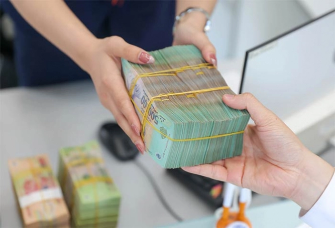 Thu Tuong Lam Viec Voi Cac Ngan Hang Ve Giam Lai Suat Cho Vay 1