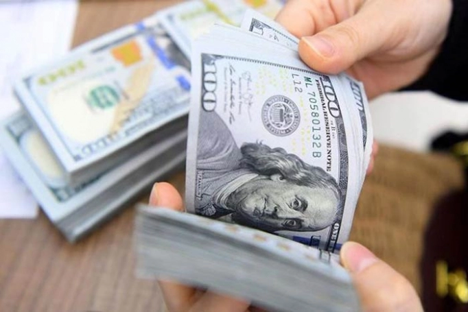 Gia Usd Ngan Hang Tiep Tuc Tang Kich Tran Vuot 25 440 Dong Usd 1