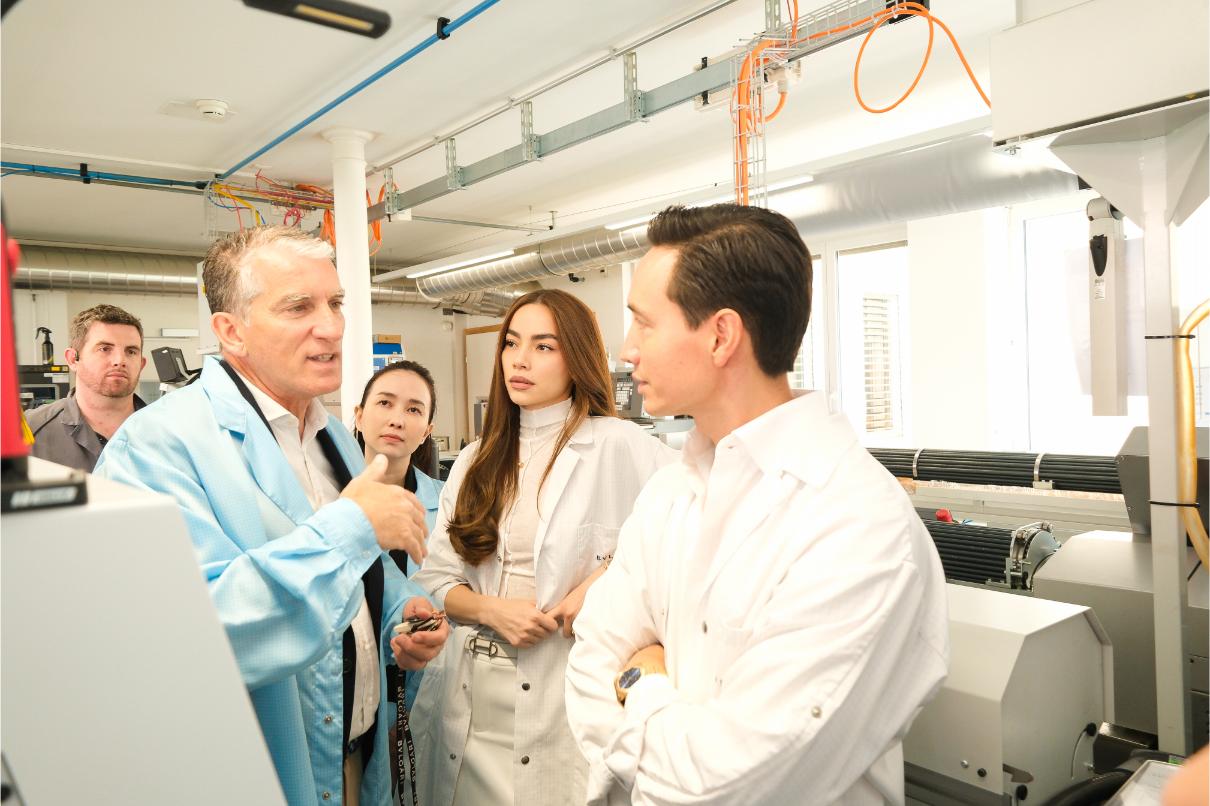 Ho Ngoc Ha Tham Quan 4 2 1