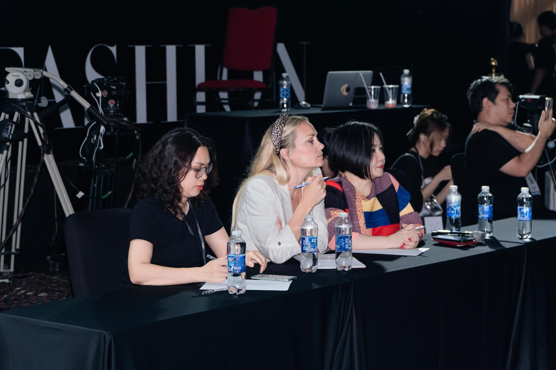 1. Madame Trang Le Ba Lydia Vilanova Truc Tiep Tuyen Chon Cac Nang Mau Cho Beu 1 1