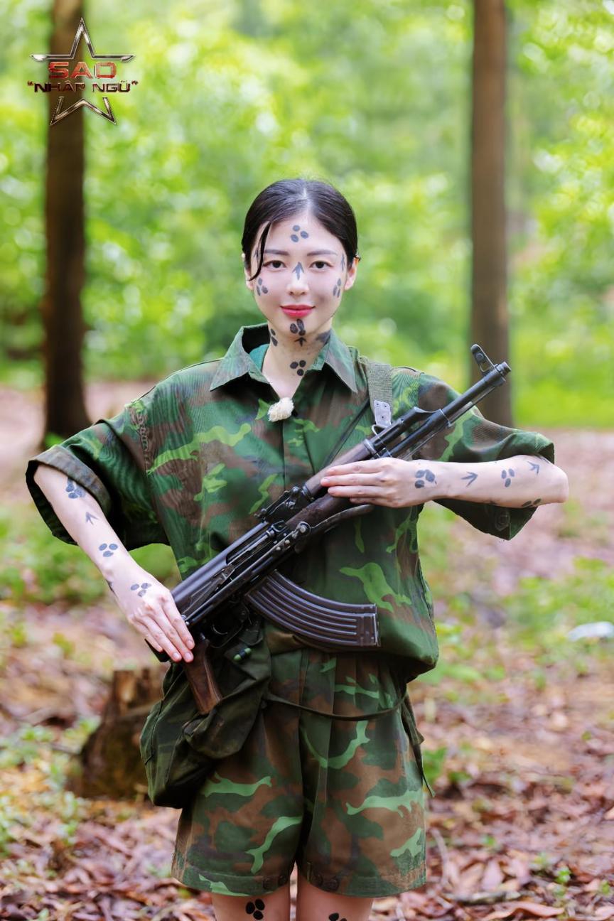 Liz Kim Cuong 1 2