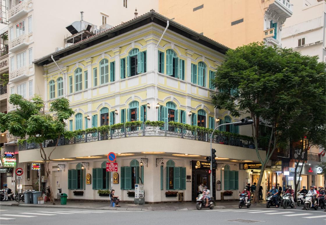 Vietnam House Ben Ngoai Nha Hang 1 3 2