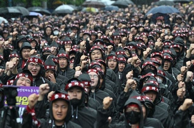 Cuoc Dinh Cong Khong Hoi Ket Samsung Nguy Co Dong Cua Nha May Ban Dan 2