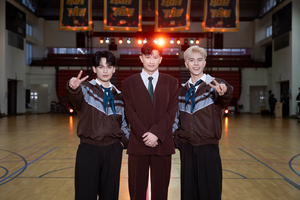 Duoc Si Tien Cung Bo Doi Nguyen Tran Trung Quan Denis Dang Khoi Dong Du An Tu Tam Hoa Tam 25