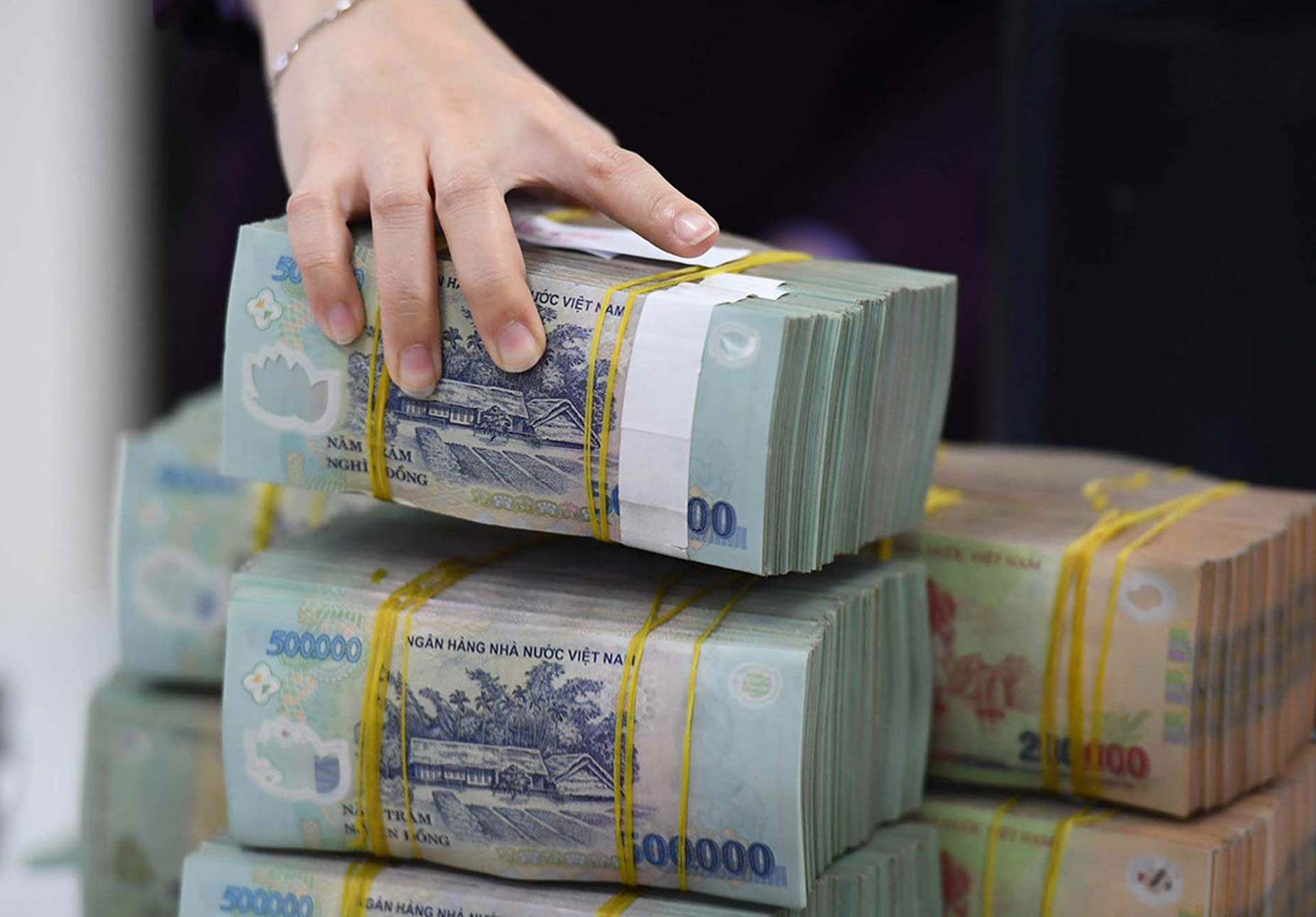 Bo Tai Chinh Muon Tang Them Doi Tuong Tam Hoan Xuat Canh Do No Thue 1