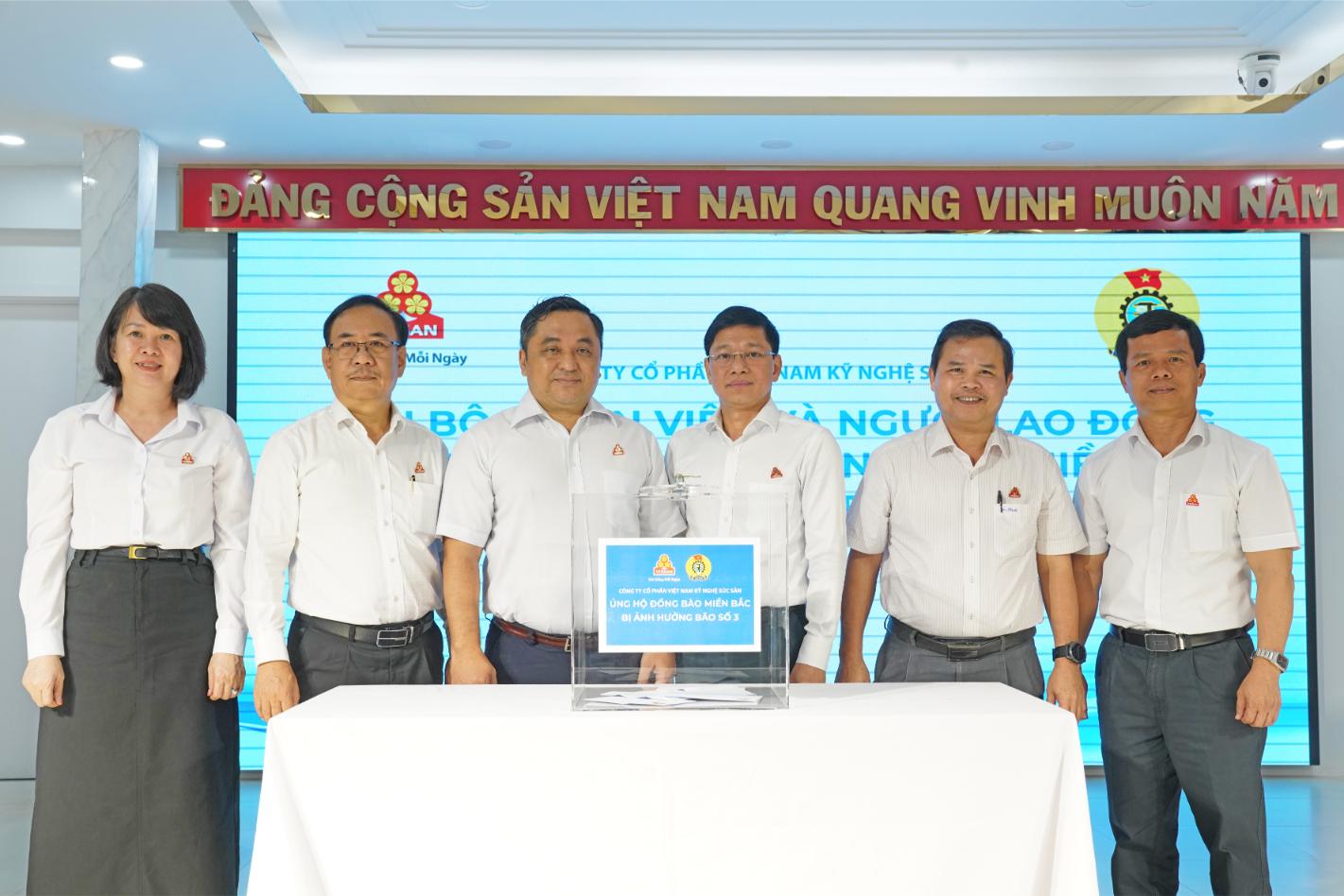 Ban Lanh Dao Cong Ty Vissan Cung Tham Gia Le Phat Dong 2 1