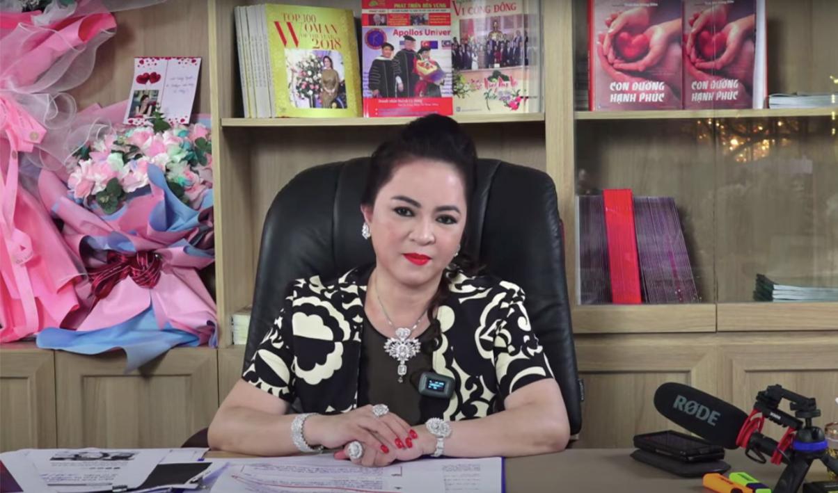 Phuong Hang 1512 1 1