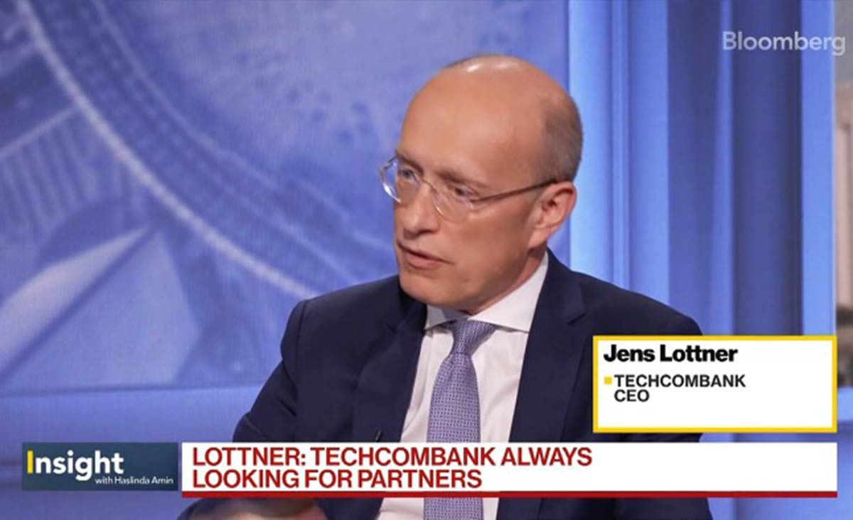 Bloomberg 2024 1101 1