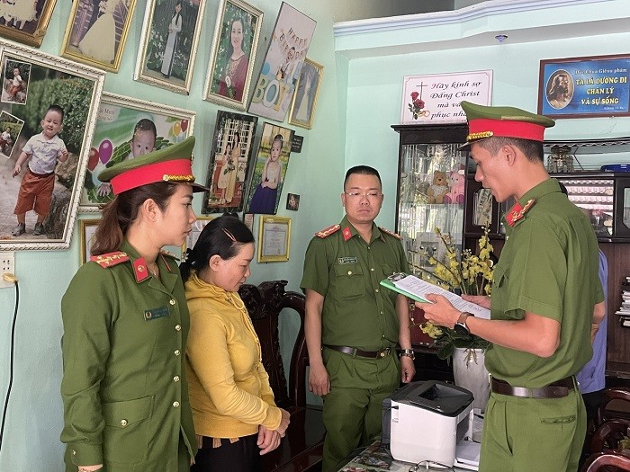 Cai Ket Cua Chu Hui Chiem Doat Gan 2 Ty Dong Cua 52 Nguoi 1
