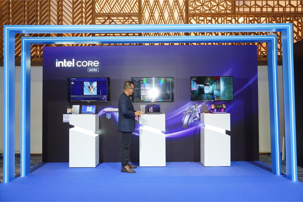 Intel Core Ultra Series 2 19