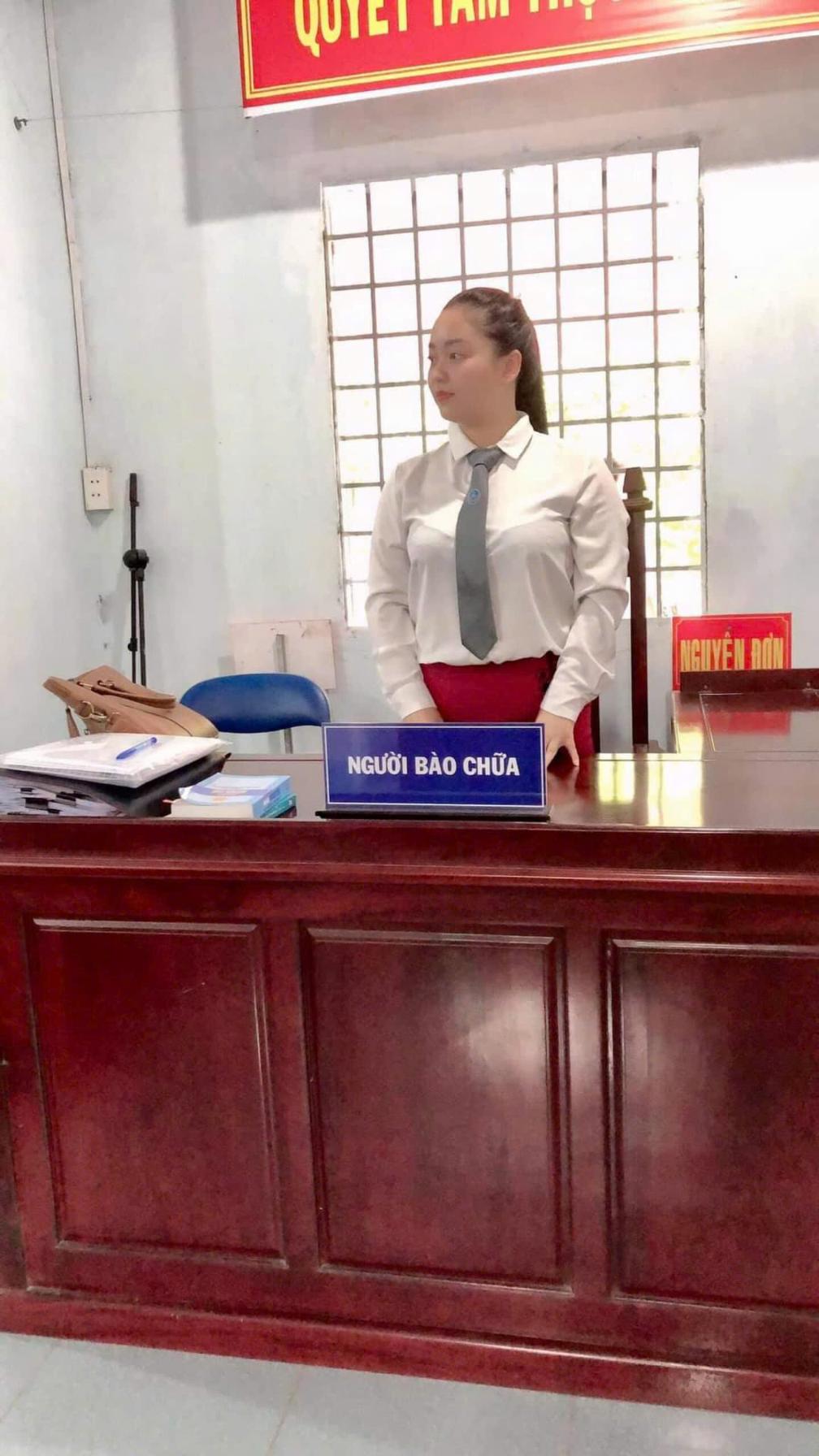 Luat Su Duong Anh Nga 12