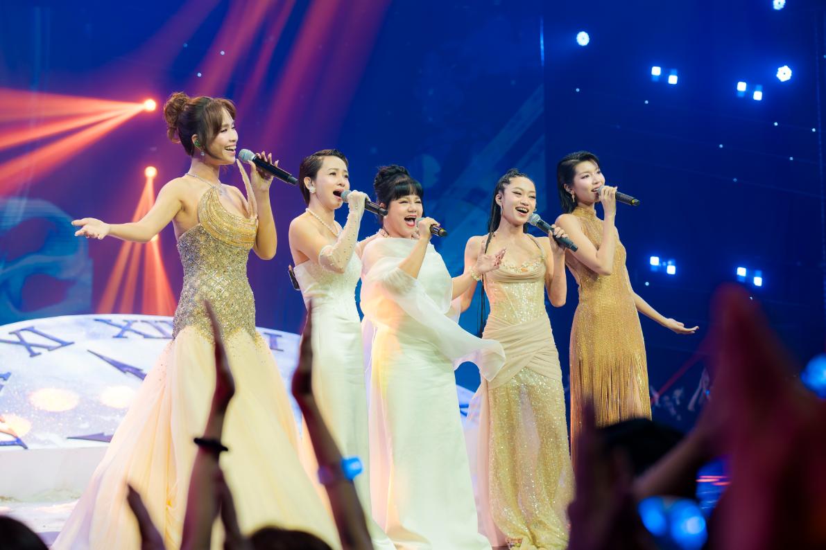 Co Gai Den Tu Hom Qua 1 1