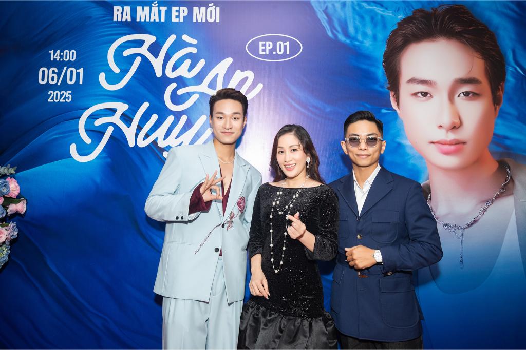 Ha An Huy Va Khanh Thi Phan Hien 2