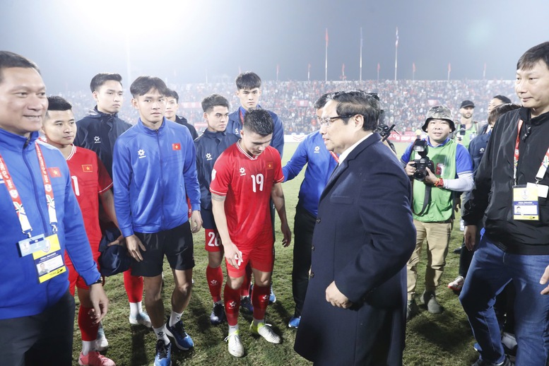 Thu Tuong Chia Vui Chuc Mung Chien Thang Cua Doi Tuyen Viet Nam Tai Luot Di Chung Ket Aff Cup 2024 4