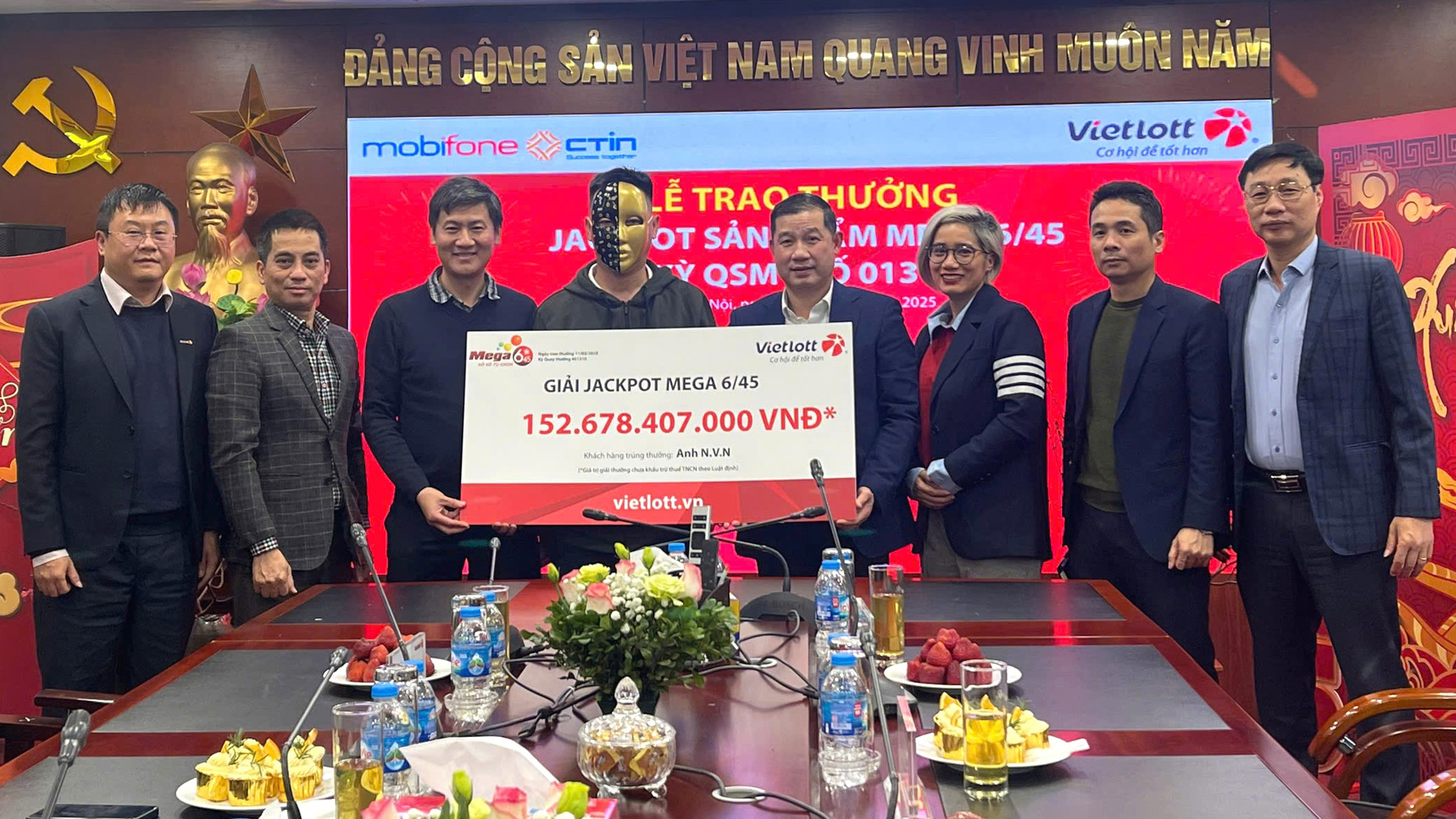 Mua Lai Day So Truoc Do Nguoi Dan Ong Trung Giai Vietlott 152 Ty Dong 1