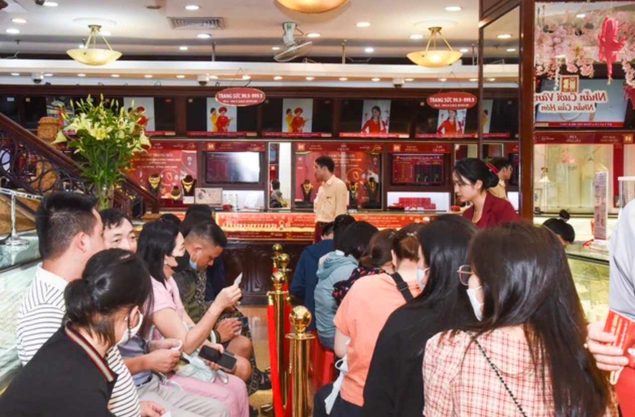 Con Dien Cua Gia Vang Pho Thu Tuong Lenh Ngan Hang Nha Nuoc On Dinh Thi Truong 2