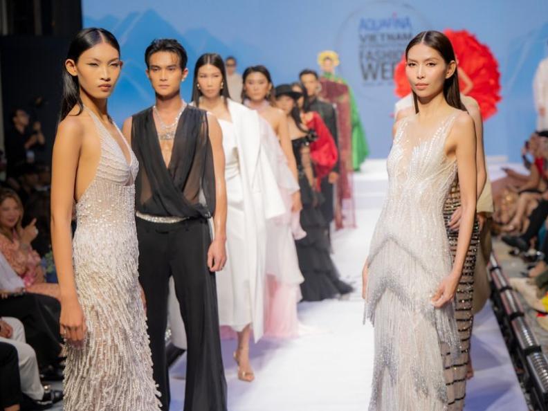 Aquafina Vietnam International Fashion Week 002623