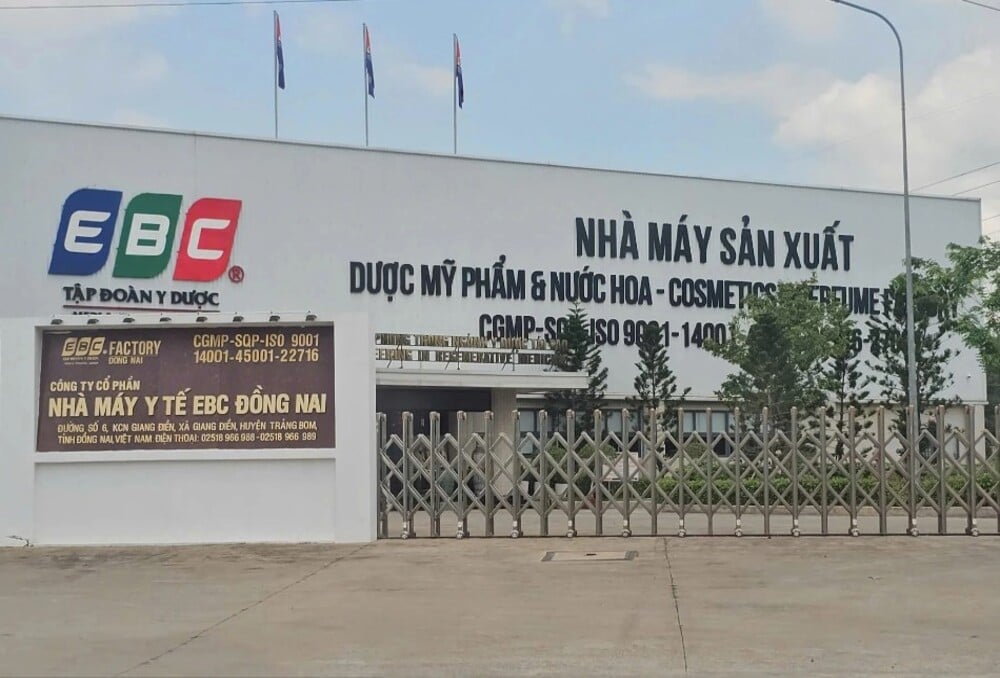 Khoi To Vu An Hang Gia My Pham Doan Di Bang Quang Cao 1