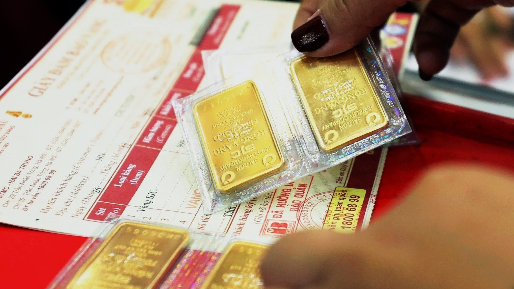 Loat Sai Pham Tai Sjc Bi Phanh Phui Chuyen Bo Cong An Dieu Tra 1