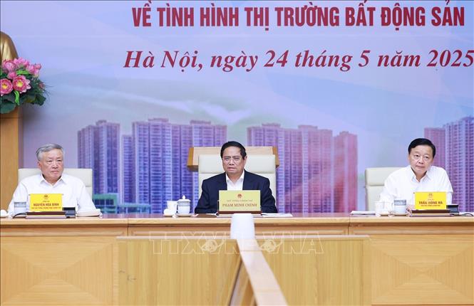 Thủ tướng 'lệnh' Bộ Tài chính khẩn trương ra chính sách đánh thuế bất động sản Thủ tướng 'lệnh' Bộ Tài chính khẩn trương ra chính sách đánh thuế bất động sản