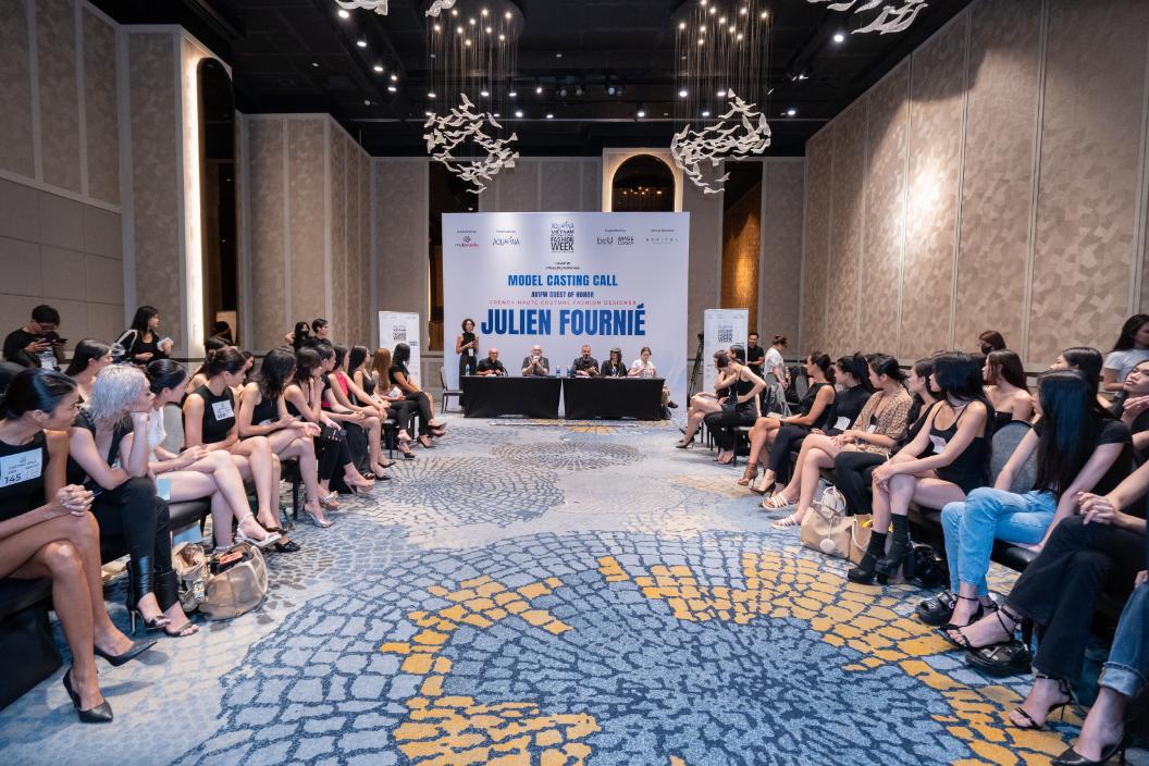 4. Buổi Casting Người Mẫu Cho Bộ Sưu Tập Haute Couture First Circus đã Diễn Ra Với Không Khí Sôi động, Chuyên Nghiệp Và đầy Cảm Hứng Sáng Tạo (2)
