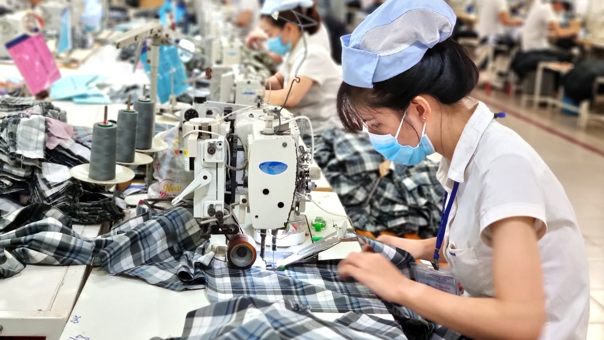 5 Thang Nam 2025 Gan 111 600 Doanh Nghiep Roi Bo Thi Truong 1