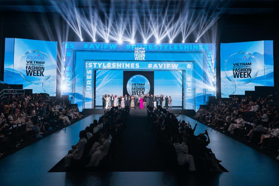 6. Sân Khấu đêm Khai Mạc Avifw Ss 2025