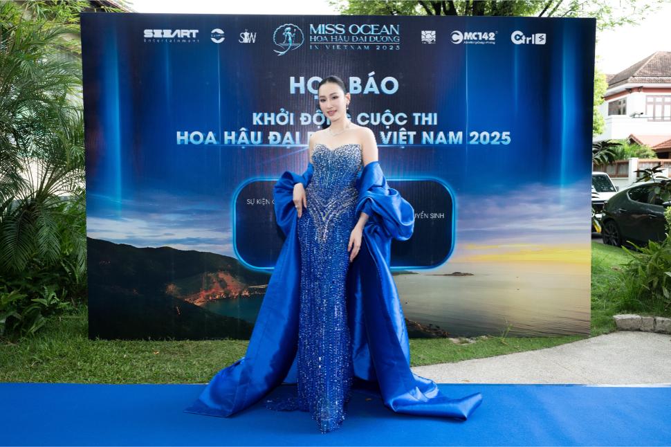 Hoa Khôi Đoàn Hồng Trang