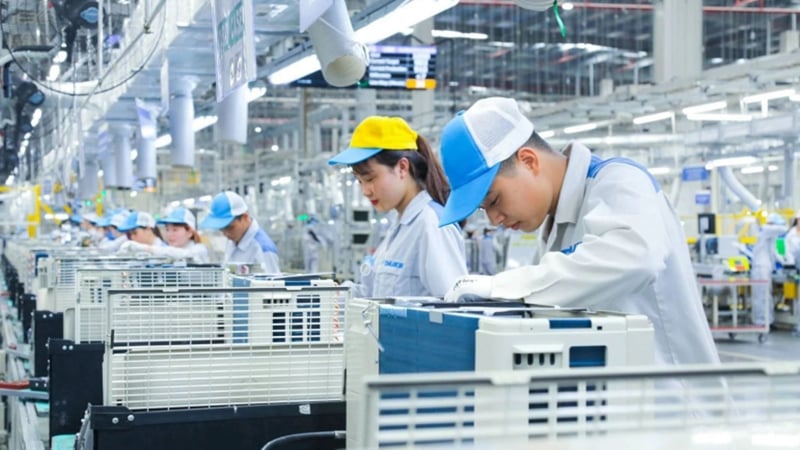 Bất chấp căng thẳng thuế quan, dòng vốn FDI tiếp tục đổ vào Việt Nam Bất chấp căng thẳng thuế quan, dòng vốn FDI tiếp tục đổ vào Việt Nam