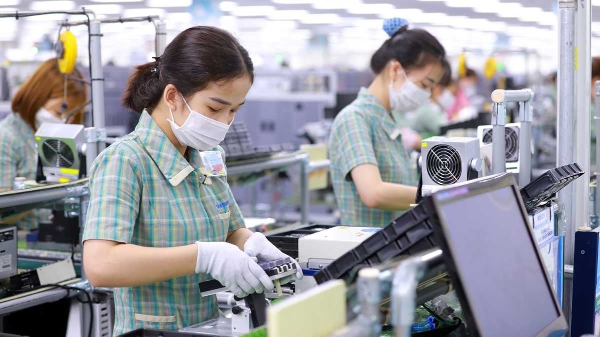Bất chấp căng thẳng thuế quan, dòng vốn FDI tiếp tục đổ vào Việt Nam Bất chấp căng thẳng thuế quan, dòng vốn FDI tiếp tục đổ vào Việt Nam