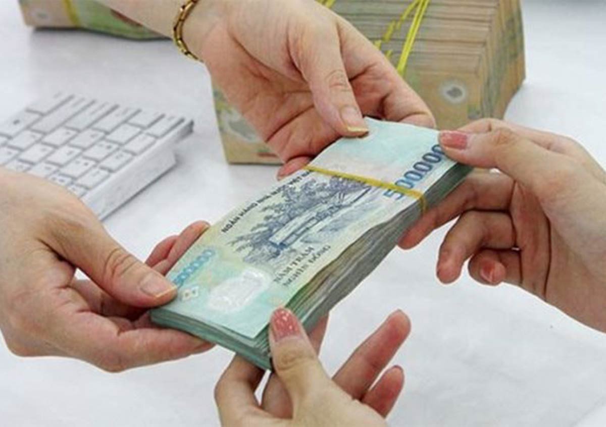 Ngan Hang Tung Loat Goi Vay Uu Dai Lai Suat Thap Nhat Chi 275 2