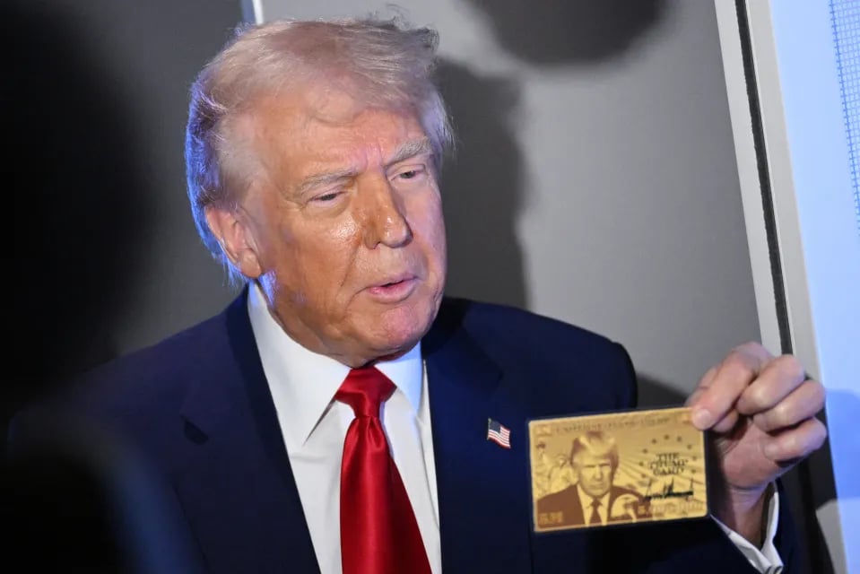 Tong Thong Trump Ban Hanh Lenh Han Che Nhap Canh Moi Voi 19 Quoc Gia 1