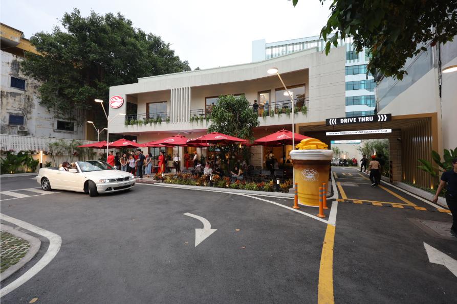 Highlands Coffee 2