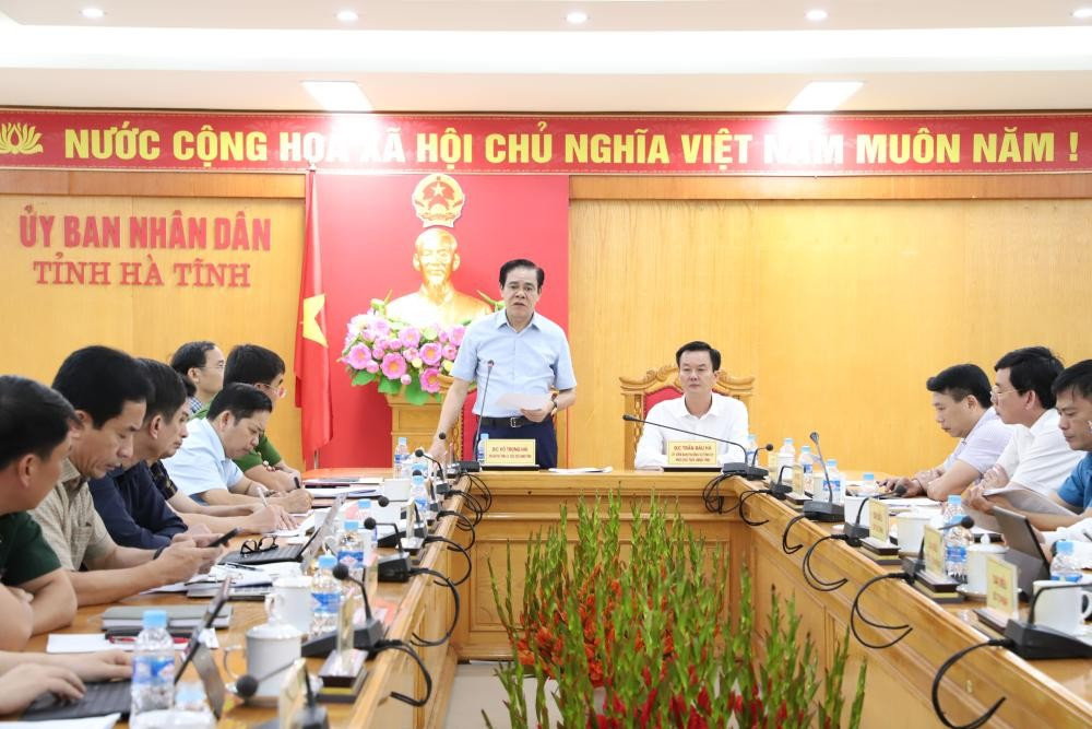 Tai nạn xe khách Tân Kim Chi tại Hà Tĩnh: Tài xế chạy tốc độ 99 km/giờ Tai nạn xe khách Tân Kim Chi tại Hà Tĩnh: Tài xế chạy tốc độ 99 km/giờ