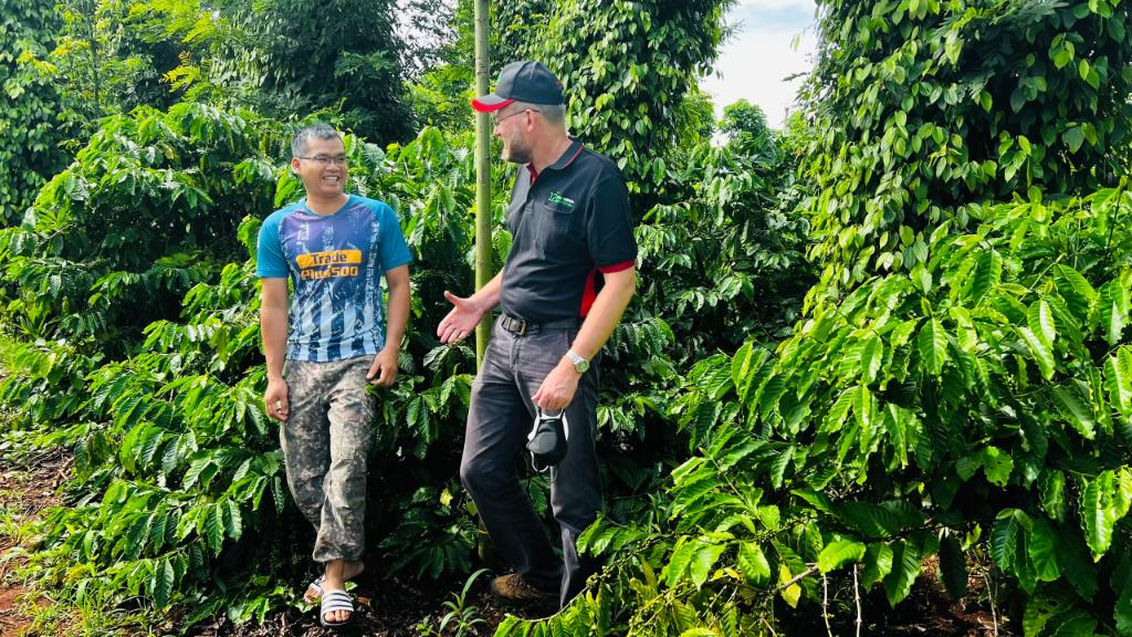 Chương Trình Agripreneurship Nescafé Plan Không Những Giúp Cải Thiện Sinh Kế Mà Còn Giúp Trang Bị Những Kiến Thức Khoa Học Về Canh Tác Cà Phê Bền Vững Cho Nông Dân, đặc Biệt Là Những Người Tr