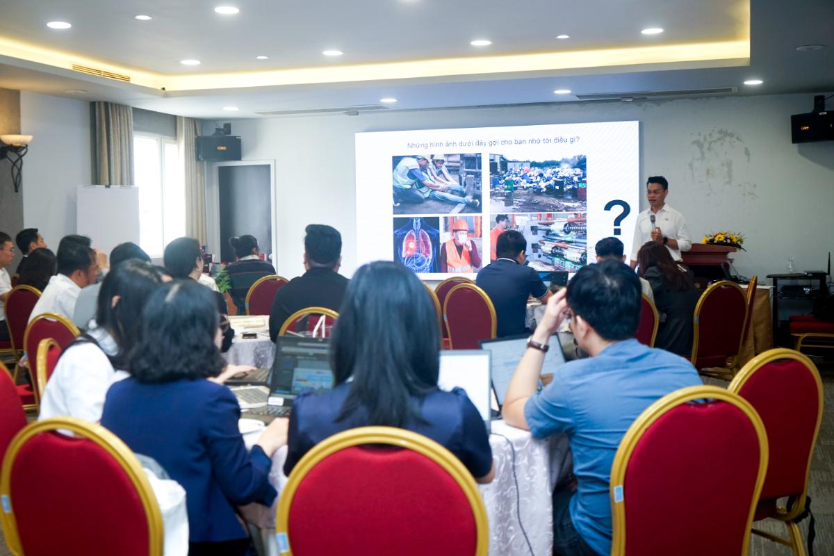 Chương Trình Tập Huấn An Toàn Vệ Sinh Lao động Trong Quản Lý Rác Thải Là Một Phần Trong Nỗ Lực Xây Dựng Chuỗi Cung Ứng Bền Vững Và Có Trách Nhiệm Của Nestlé Việt Nam
