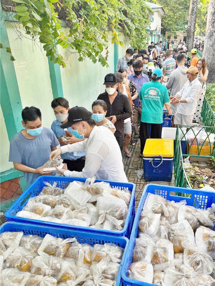 Nguyên Vũ Làm Từ Thiện (5) (1)