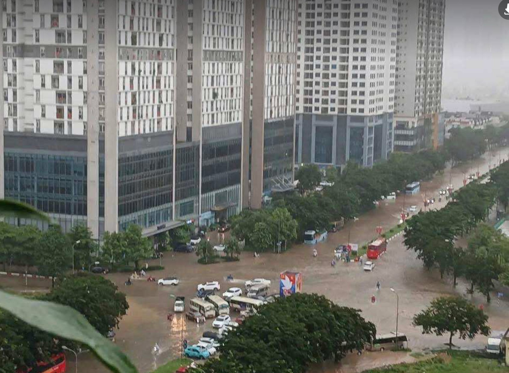 Ha Noi Mua To Tu Dem Den Sang Hang Tram Tuyen Pho Va Khu Do Thi Ngap Sau 16