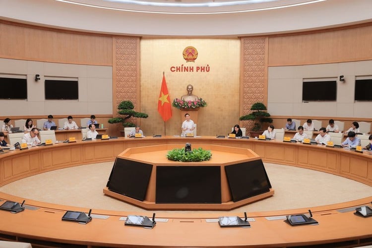 Pho Thu Tuong Yeu Cau Ngan Hang Nha Nuoc Nghien Cuu Phat Hanh Trai Phieu Bang Usd 1