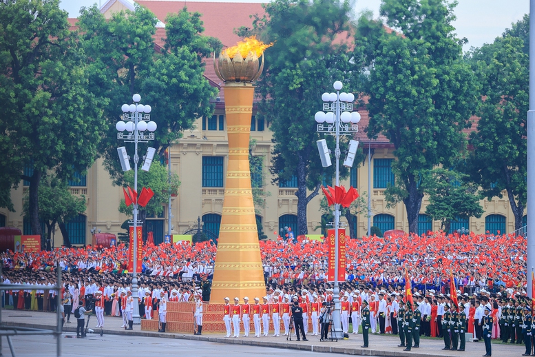 Tong Duyet Cap Nha Nuoc Le Ky Niem Dieu Binh Dieu Hanh Quoc Khanh 2 9 Thanh Cong 11