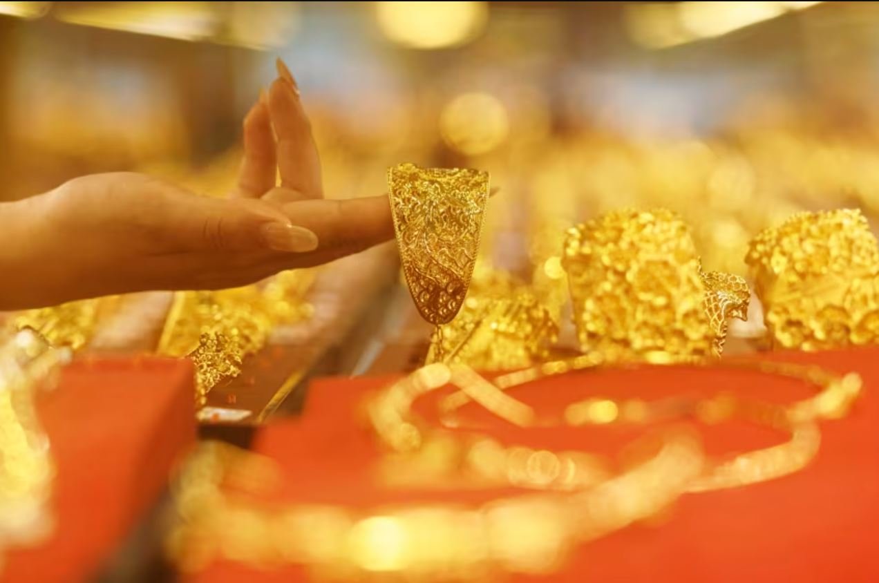 Gia Vang Lap Dinh Lich Su 3 500 Usd Ounce Ngan Hang Trung Uong Tiep Tuc Gom Manh 1