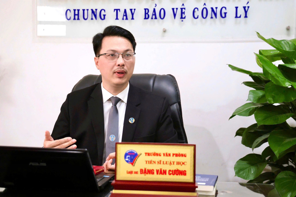 Tài xế ép khách 2,5 triệu đồng 70 km –trả lại tiền chỉ là tình tiết giảm nhẹ! Tài xế ép khách 2,5 triệu đồng 70 km –trả lại tiền chỉ là tình tiết giảm nhẹ!