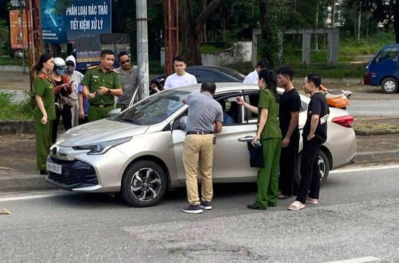 Tài xế ép khách 2,5 triệu đồng 70 km –trả lại tiền chỉ là tình tiết giảm nhẹ! Tài xế ép khách 2,5 triệu đồng 70 km –trả lại tiền chỉ là tình tiết giảm nhẹ!