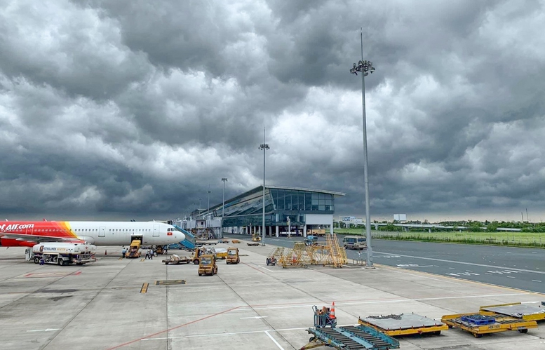 Tam Dong Cua 4 San Bay Do Anh Huong Cua Bao So 10 2