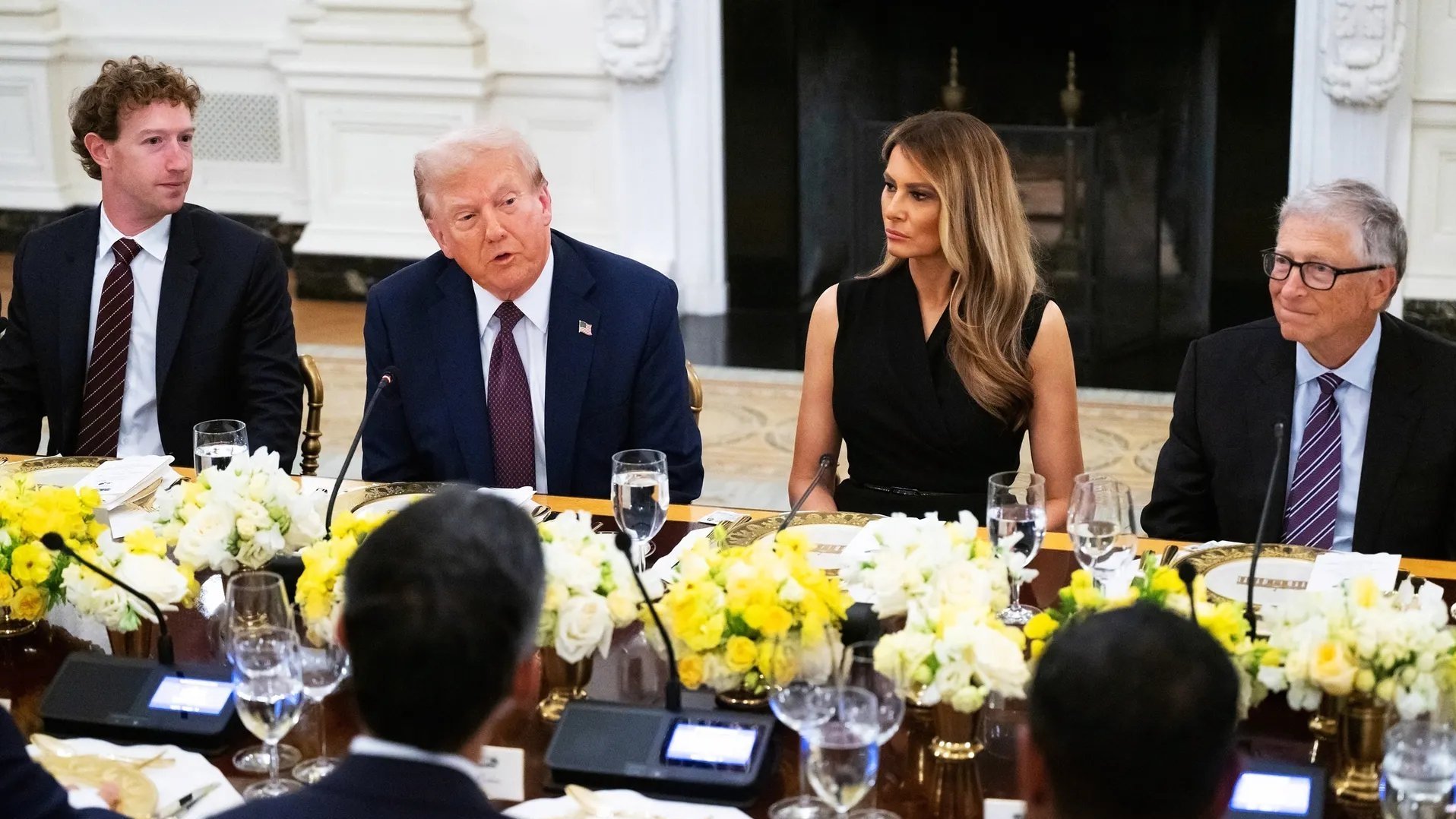 Tong Thong Trump Du Tiec Cung Cac Ong Trum Cong Nghe Va Su Mat Tich Cua Elon Musk 3