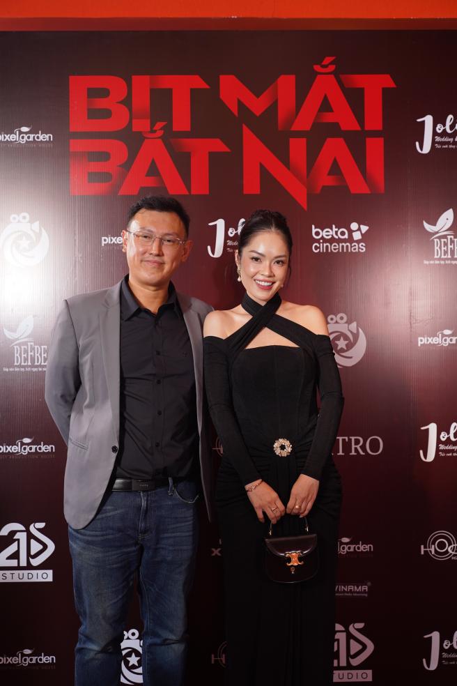 Diễn Viên Dương Cẩm Lynh Và Đạo Diễn Hoàng Thơ