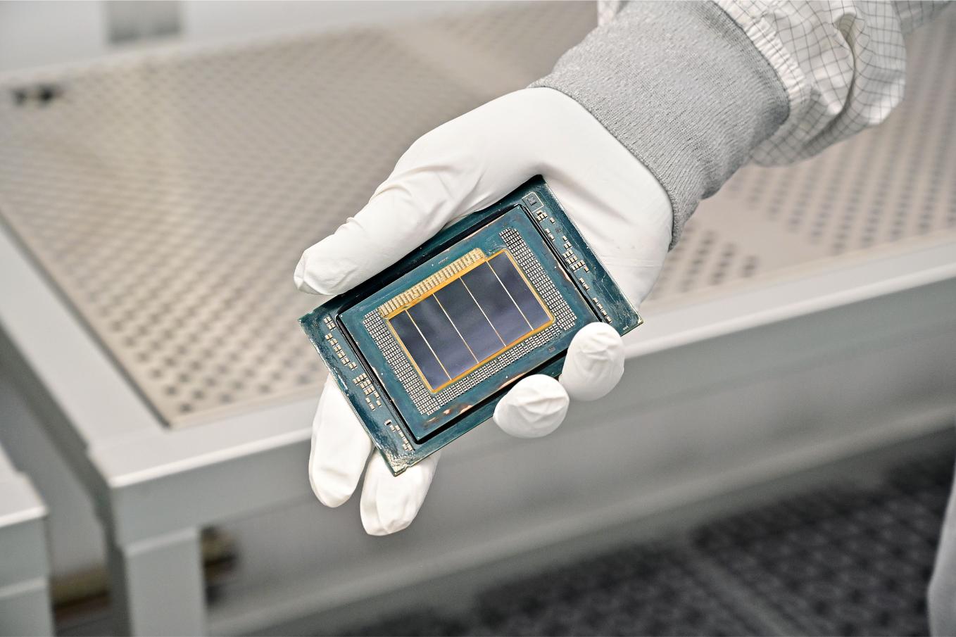 Intel Clearwater Forest 01 (1)