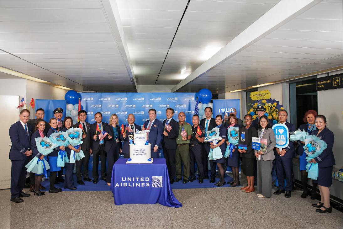Le Cat Bang Don Chuyen Bay Khai Truong United Airlines Hong Kong – Tp.hcm 2 2